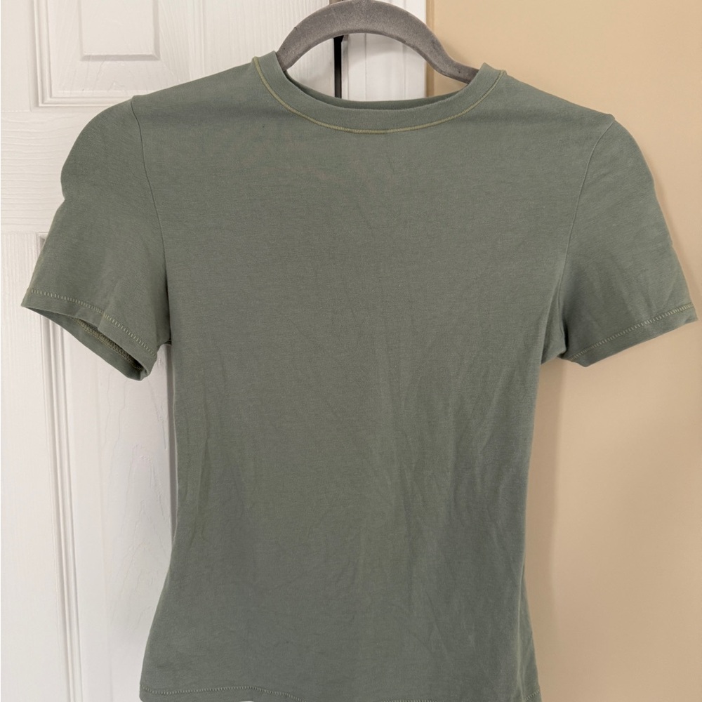 SKIMS Green Short Sleeve T-Shirt